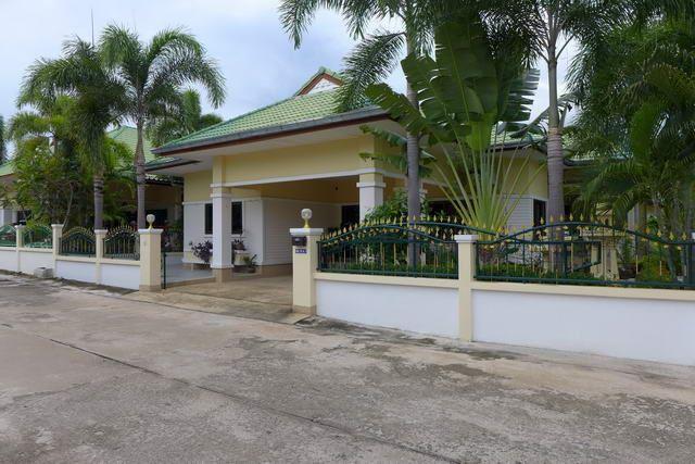 House For Sale East Pattaya showing the house House For Sale East Pattaya showing the house