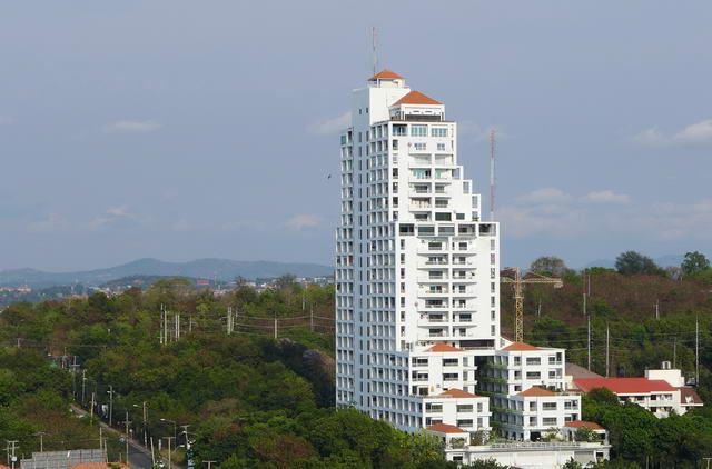 Condominium for sale Pratumnak Pattaya showing the building Condominium for sale Pratumnak Pattaya showing the building