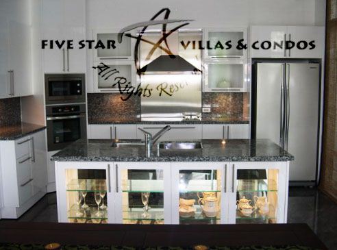 House for sale in Na Jomtien showing the kitchen area House for sale in Na Jomtien showing the kitchen area