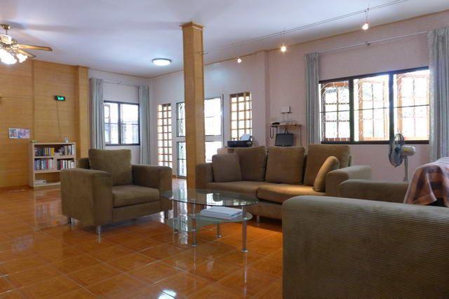 House for sale Pattaya showing the living area House for sale Pattaya showing the living area