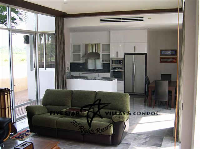 House for sale with pool at Na Jomtien showing the living area House for sale with pool at Na Jomtien showing the living area