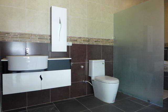 House for sale Huay Yai Pattaya showing the second bathroom House for sale Huay Yai Pattaya showing the second bathroom