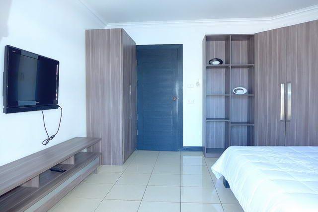 Condominium for sale Pattaya showing the second bedroom suite Condominium for sale Pattaya showing the second bedroom suite
