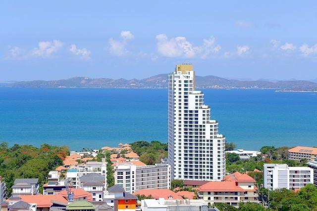 Condominium for sale Pratumnak Hill Pattaya showing the sea view Condominium for sale Pratumnak Hill Pattaya showing the sea view