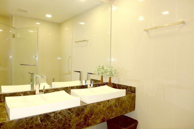 Condominium for sale Pratumnak Hill Pattaya showing the bathroom Condominium for sale Pratumnak Hill Pattaya showing the bathroom