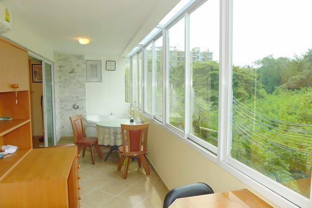 Condominium For Sale Naklua showing the dining area Condominium For Sale Naklua showing the dining area