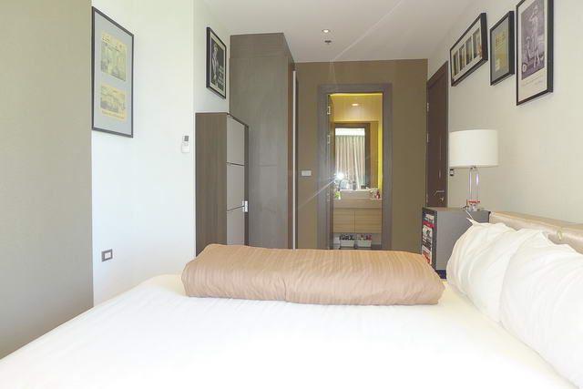 Condominium for sale Pratumnak Hill Pattaya showing the bedroom suite Condominium for sale Pratumnak Hill Pattaya showing the bedroom suite