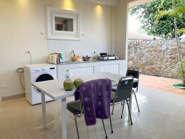 house for sale jomtien pattaya showing the thai kitchen and dining areas house for sale jomtien pattaya showing the thai kitchen and dining areas