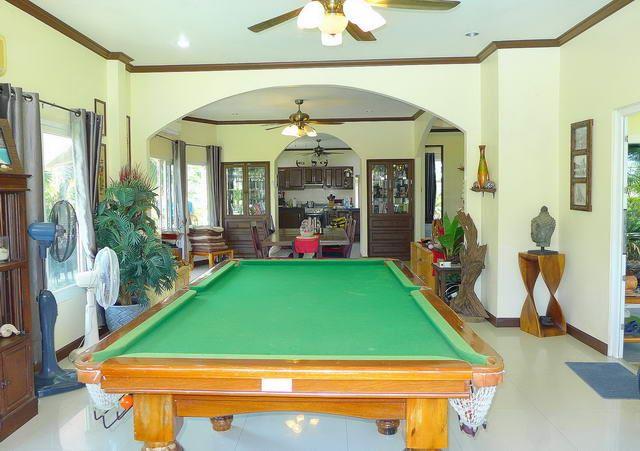 House for sale East Pattaya showing the large living area House for sale East Pattaya showing the large living area