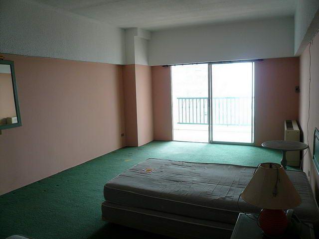 Condominium for sale in Naklua Wong Amat looking towards the balcony Condominium for sale in Naklua Wong Amat looking towards the balcony