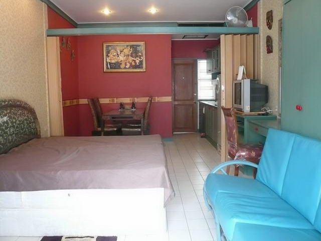 Condominium for sale in Jomtien looking from the balcony Condominium for sale in Jomtien looking from the balcony