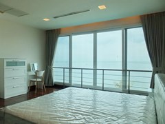 Condominium for rent Ananya Naklua showing the master bedroom and sea view