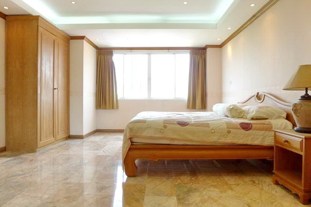 Condominium For rent Central Pattaya showing the bedroom