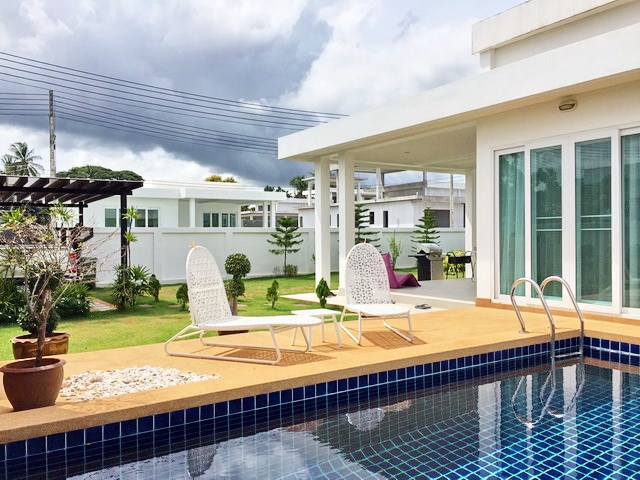 House for Sale Silverlake Pattaya showing the house and pool House for Sale Silverlake Pattaya showing the house and pool