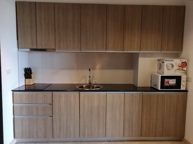 Condominium For Sale Pratumnak Pattaya showing the kitchen Condominium For Sale Pratumnak Pattaya showing the kitchen