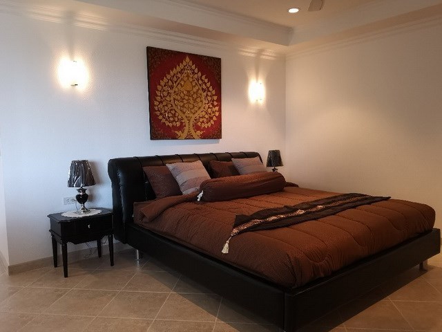 Condominium For Sale Pratumnak Pattaya showing the sleeping area Condominium For Sale Pratumnak Pattaya showing the sleeping area