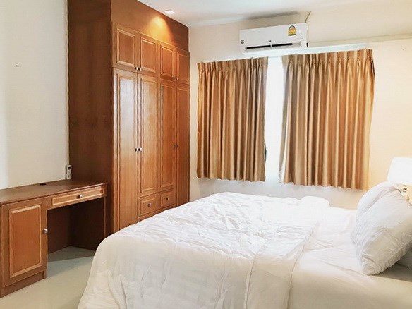 House for sale East Pattaya showing the second bedroom House for sale East Pattaya showing the second bedroom