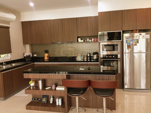 House for Sale Huay Yai Pattaya showing the kitchen House for Sale Huay Yai Pattaya showing the kitchen