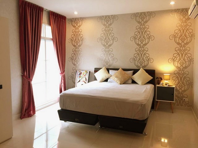 House for Sale Huay Yai Pattaya showing the second bedroom House for Sale Huay Yai Pattaya showing the second bedroom