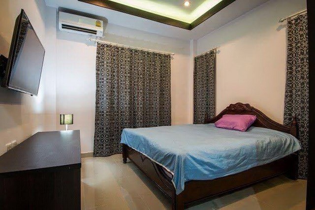 House for sale Na Jomtien Pattaya showing the second bedroom House for sale Na Jomtien Pattaya showing the second bedroom