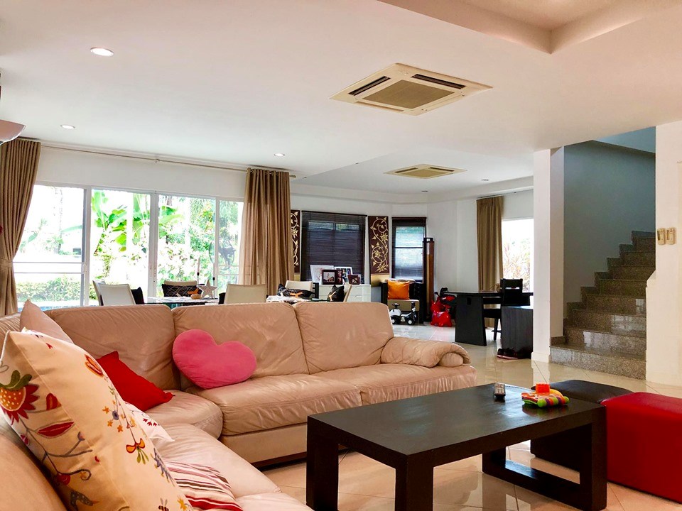 House for Sale East Pattaya showing the open plan concept House for Sale East Pattaya showing the open plan concept