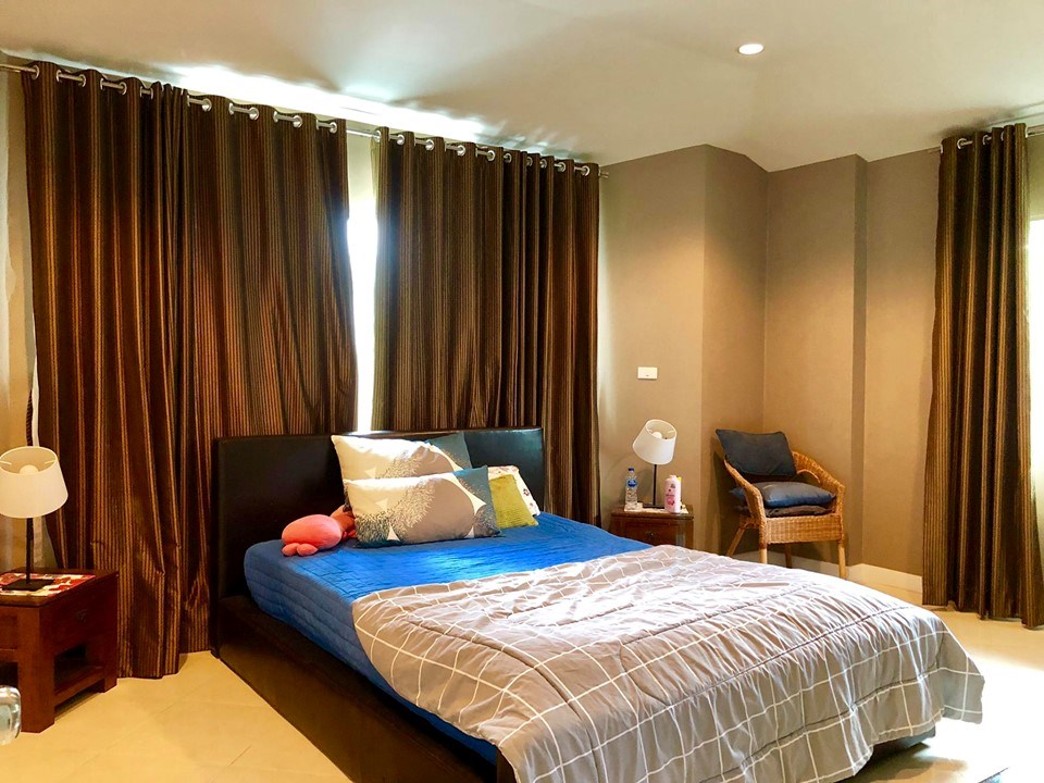House for Sale East Pattaya showing the second bedroom House for Sale East Pattaya showing the second bedroom