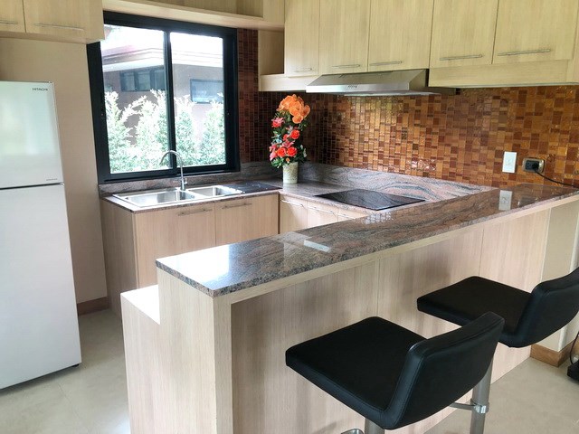 House for sale Huay Yai Pattaya showing the kitchen House for sale Huay Yai Pattaya showing the kitchen