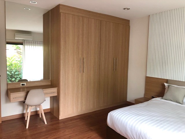 House for sale Huay Yai Pattaya showing the second bedroom with built-in furniture House for sale Huay Yai Pattaya showing the second bedroom with built-in furniture