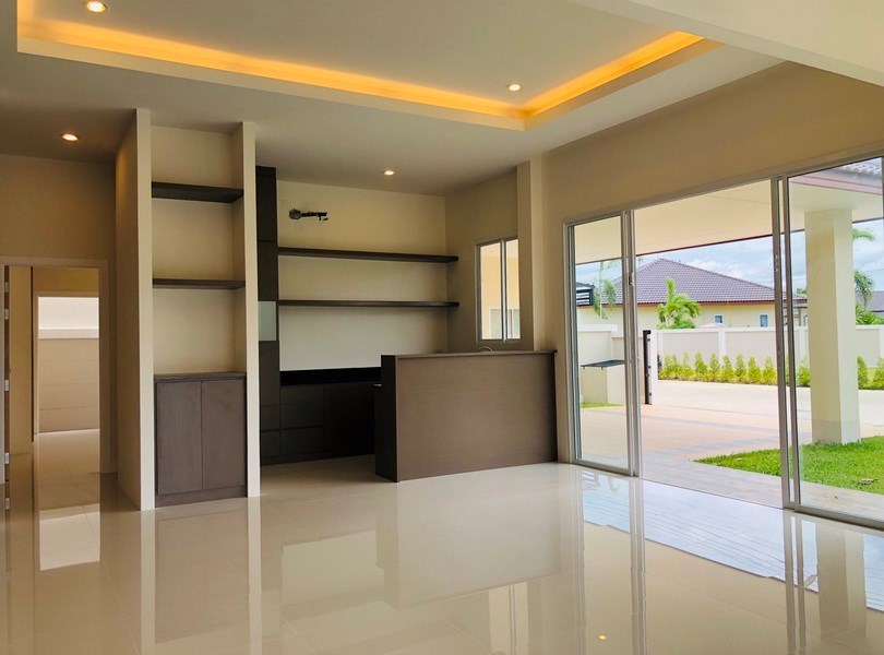 House for sale Huayyai Pattaya showing the dining area concept House for sale Huayyai Pattaya showing the dining area concept