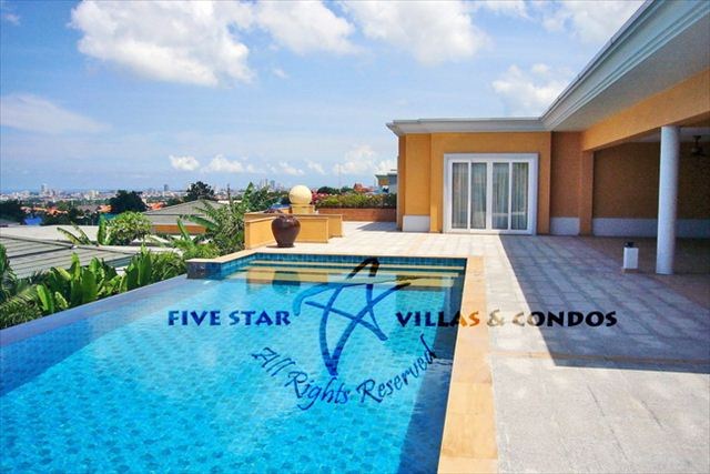 House for rent at Siam Royal View Pattaya showing the pool and terrace House for rent at Siam Royal View Pattaya showing the pool and terrace