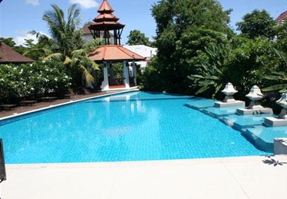 House with swimmingpool