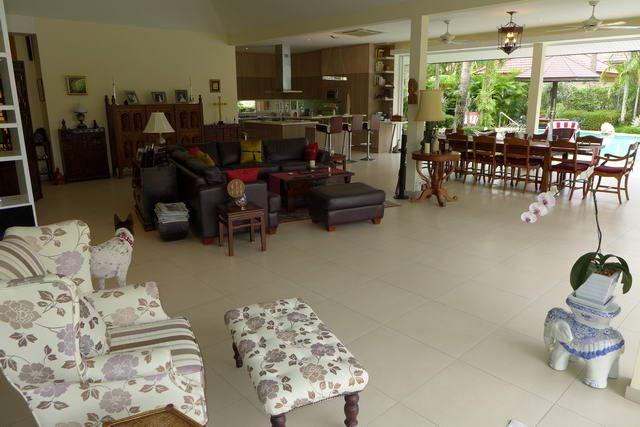 House For Sale Pattaya showing the large living area House For Sale Pattaya showing the large living area
