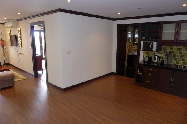 Condominium For Sale Pattaya showing the kitchen area