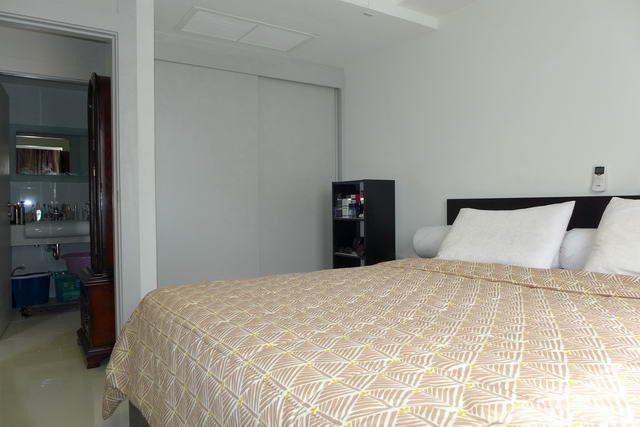 Condominium For Sale Pattaya showing the bedroom suite Condominium For Sale Pattaya showing the bedroom suite