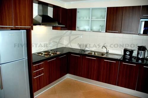 Condominium for rent in Jomtien showing the kitchen