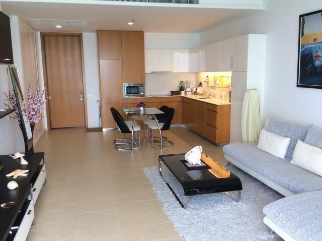 Condominium For Sale Northpoint Pattaya showing the open plan concept