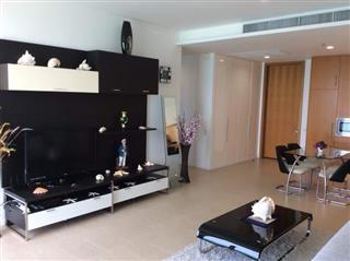 Condominium For Sale Northpoint Pattaya showing the living area