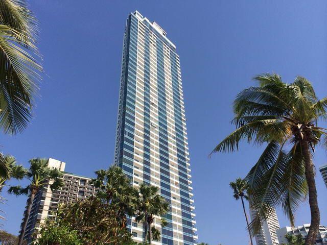 Condominium for sale The Palm Wongamat Pattaya showing the building