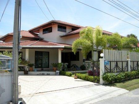 House for Sale Baan Amphur beach Pattaya showing the house