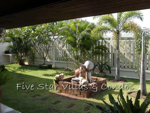 House for Sale Baan Amphur beach Pattaya showing the garden