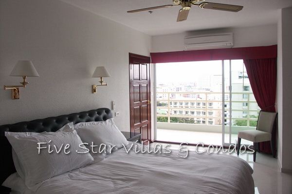 Condominium for rent on Pattaya Beach at VT 6 showing bedroom