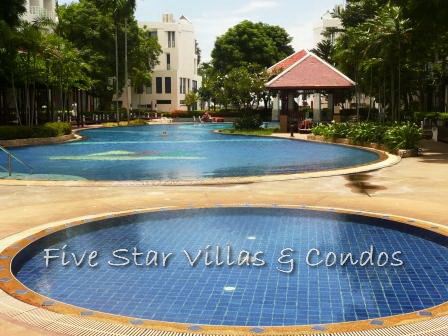 Condominium for rent on Jomtien Beach showing the communal pool area