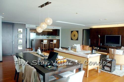 Condominium for sale on Pattaya Beach at NORTHSHORE showing dining area