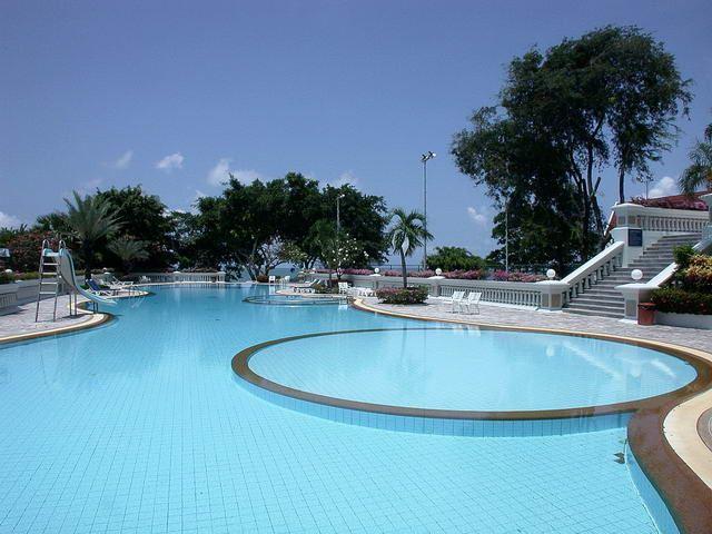Condominium for sale at Naklua showing communal pool Condominium for sale at Naklua showing communal pool