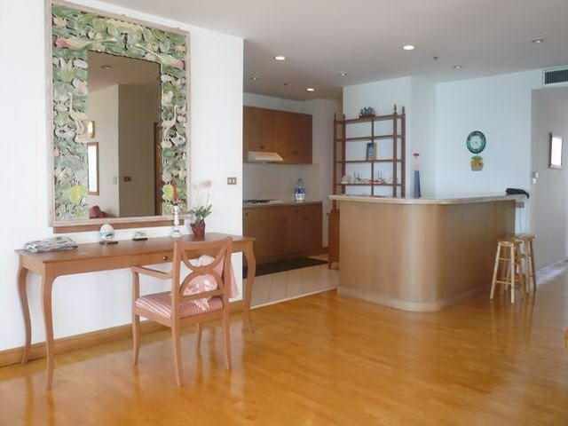 Condominium for sale on Pratumnak showing kitchen area Condominium for sale on Pratumnak showing kitchen area