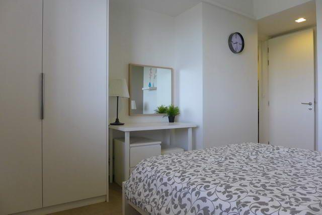 Condominium for sale Pattaya showing the bedroom suite Condominium for sale Pattaya showing the bedroom suite