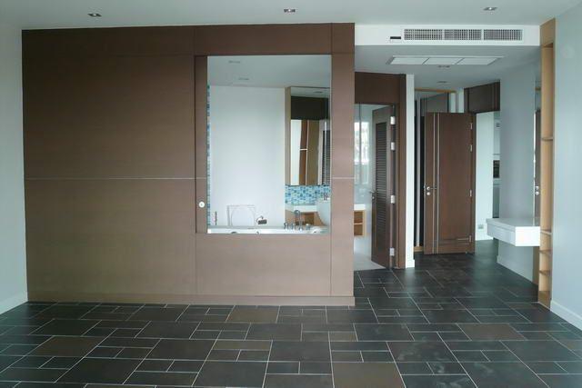 Condominium for sale in Naklua showing the bedroom Condominium for sale in Naklua showing the bedroom