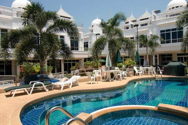 House for sale in Naklua showing communal pool House for sale in Naklua showing communal pool