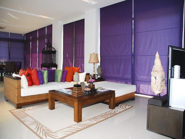House for sale in Pattaya showing the living area House for sale in Pattaya showing the living area