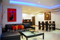 Pool villa for sale in Pattaya at The Vineyard Phase 2 showing the dining area